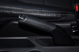 2013款Jeep指南者2.0L豪华版