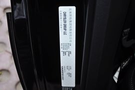 2013款Jeep自由客2.4L豪华导航版到店实拍