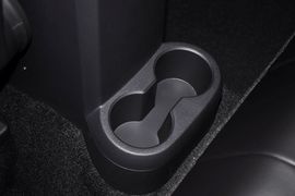2013款Jeep自由客2.4L豪华导航版到店实拍