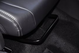 2013款Jeep自由客2.4L豪华导航版到店实拍