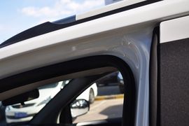 2013款Jeep指南者2.0L运动版到店实拍