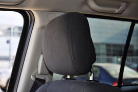 2013款Jeep指南者2.0L运动版到店实拍
