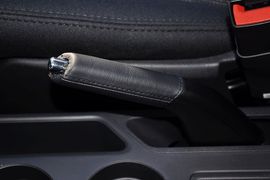 2013款Jeep指南者2.0L运动版到店实拍