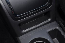 2013款Jeep指南者2.0L运动版到店实拍
