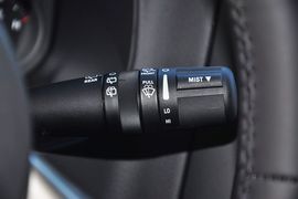 2013款Jeep指南者2.0L运动版到店实拍