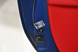 2012款江淮悦悦1.0L手动舒适型