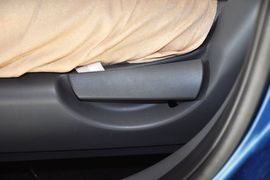 2012款江淮悦悦1.0L手动舒适型