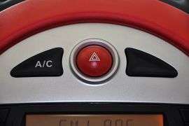 2012款江淮悦悦1.0L手动舒适型