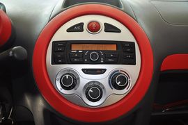 2012款江淮悦悦1.0L手动舒适型