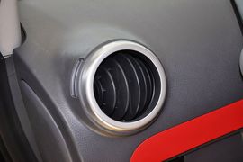 2012款江淮悦悦1.0L手动舒适型