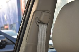 2013款起亚索兰托2.4L舒适版7座
