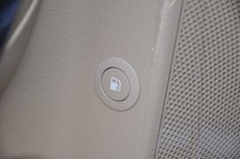 2013款起亚索兰托2.4L舒适版7座