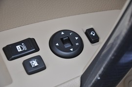 2013款起亚索兰托2.4L舒适版7座