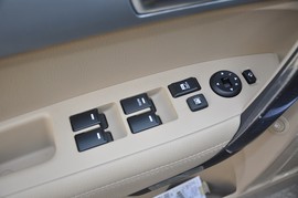 2013款起亚索兰托2.4L舒适版7座