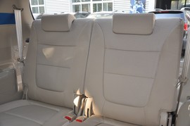 2013款起亚索兰托2.4L舒适版7座
