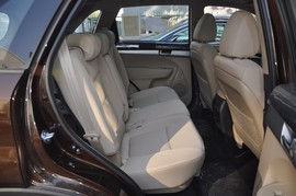 2013款起亚索兰托2.4L舒适版7座