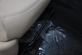 2013款起亚索兰托2.4L舒适版7座