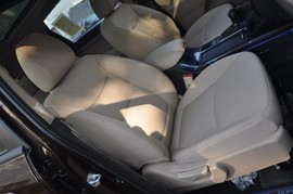 2013款起亚索兰托2.4L舒适版7座