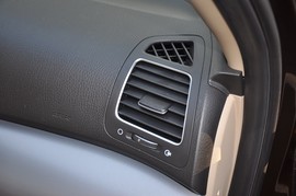 2013款起亚索兰托2.4L舒适版7座