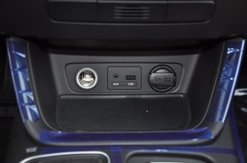 2013款起亚索兰托2.4L舒适版7座