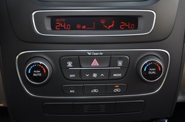 2013款起亚索兰托2.4L舒适版7座