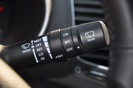 2013款起亚索兰托2.4L舒适版7座