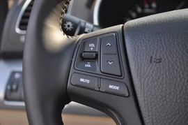 2013款起亚索兰托2.4L舒适版7座