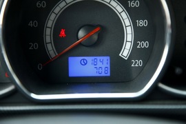 测试2012款江淮和悦1.5L手动尊逸运动型