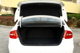 测试2012款江淮和悦1.5L手动尊逸运动型