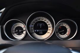 2013款奔驰C260优雅型到店实拍