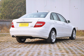 2013款奔驰C260优雅型到店实拍