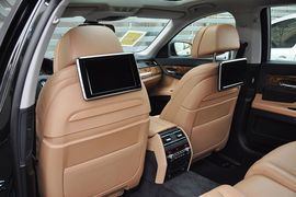 2013款宝马740Li豪华型