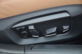 2013款宝马740Li豪华型