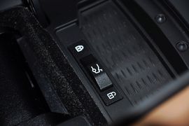 2013款宝马740Li豪华型