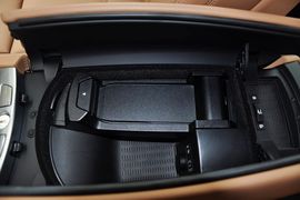 2013款宝马740Li豪华型