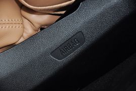 2013款宝马740Li豪华型