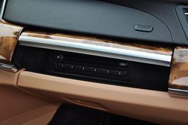2013款宝马740Li豪华型