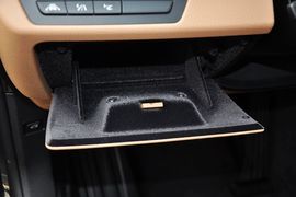 2013款宝马740Li豪华型