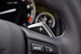 2013款宝马740Li豪华型