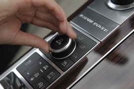 全新路虎揽胜海外试驾