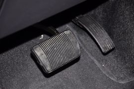 2013款Jeep指南者2.4L都市版