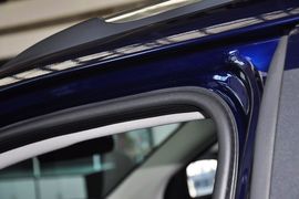 2013款Jeep指南者2.4L都市版