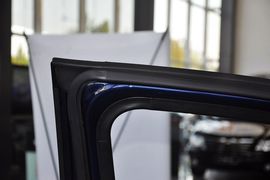 2013款Jeep指南者2.4L都市版