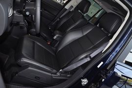 2013款Jeep指南者2.4L都市版