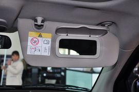 2013款Jeep指南者2.4L都市版