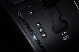 2013款Jeep指南者2.4L都市版