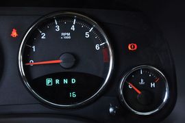 2013款Jeep指南者2.4L都市版