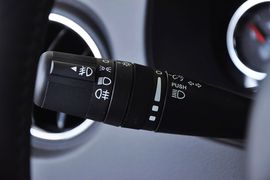 2013款Jeep指南者2.4L都市版