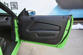 2013款福特野马V6