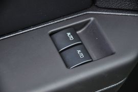 2013款福特野马V6